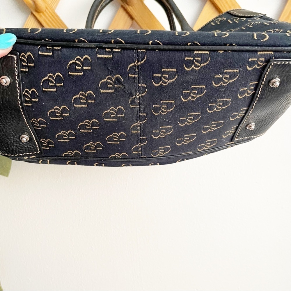 Dooney & Bourke Black Signature Print Purse - Picture 5 of 15